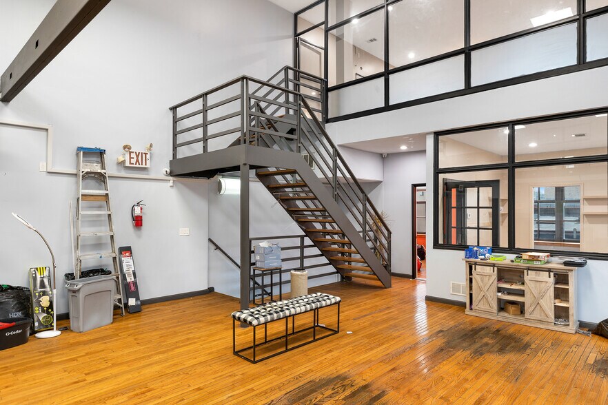 More Photos Of 667 3rd Ave, Brooklyn Loft Creative Space For Sale