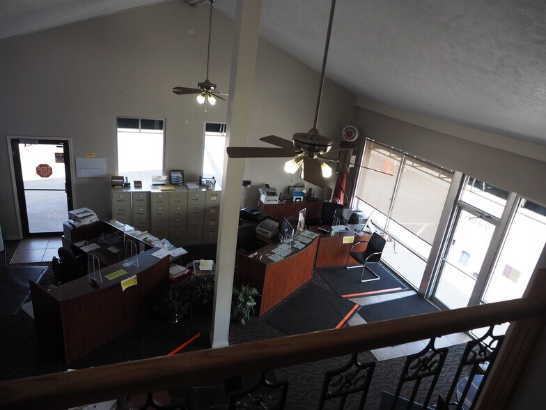 More Photos Of 9430 N Karen Dr, Mooresville Light Distribution For Lease