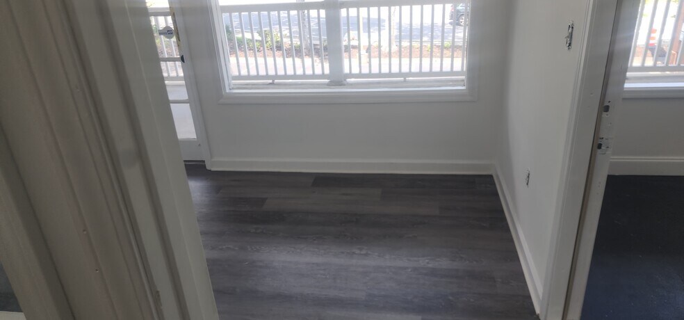 More Photos Of 861 Holcomb Bridge Rd, Roswell Office For Lease