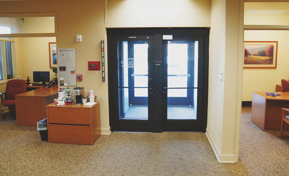 More Photos Of 102 Baughmans Ln, Frederick General Retail For Sale
