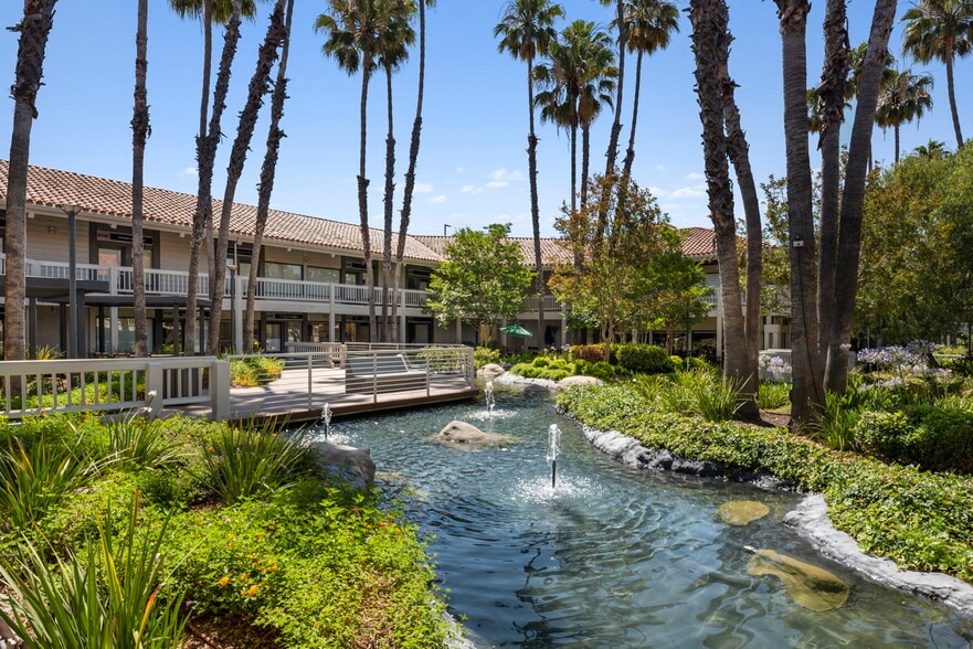 More Photos Of 850 Hampshire Rd, Westlake Village Office For Lease