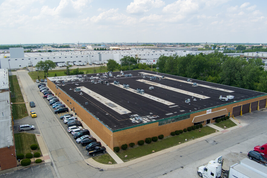 Primary Photo Of 7424 S Lockwood Ave, Bedford Park Food Processing For Lease