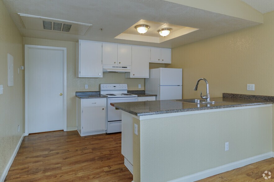 More Photos Of 6500 47th St, Sacramento Apartments For Sale