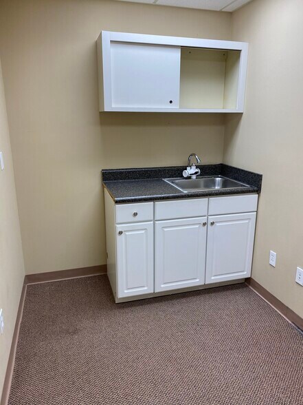 More Photos Of 570 Memorial Cir, Ormond Beach Medical For Lease