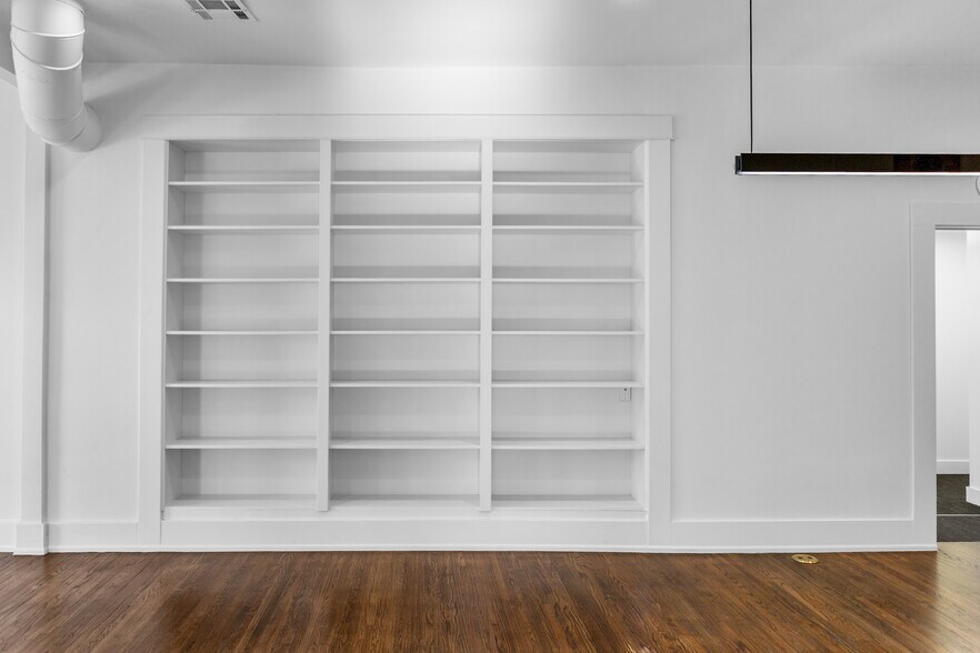 More Photos Of 1637 S Boston Ave, Tulsa Loft Creative Space For Lease