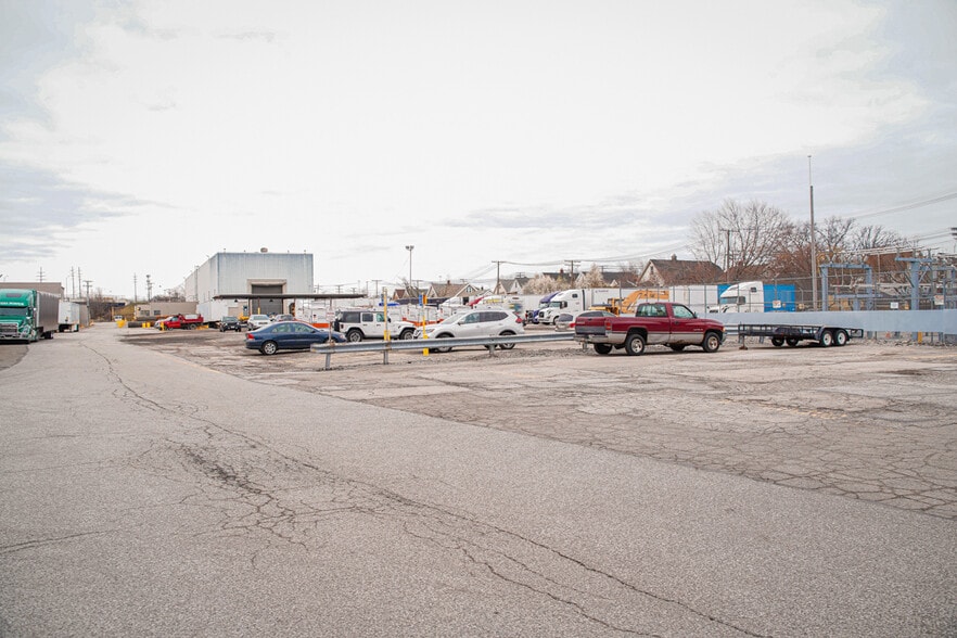 More Photos Of 13000 Athens Ave, Lakewood Warehouse For Lease