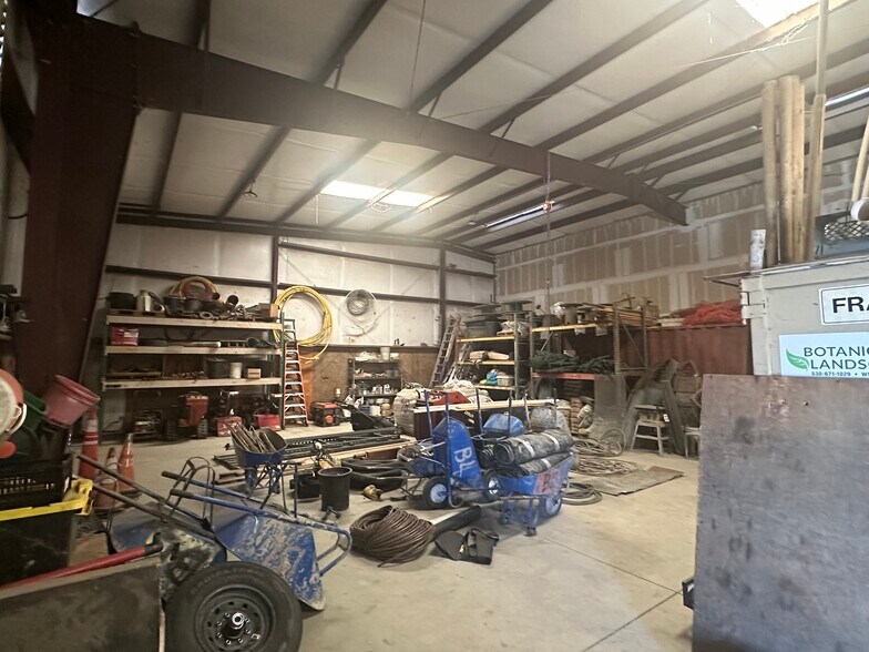 More Photos Of 5411-5461 5411-5461 CA-20 Hwy, Yuba City Warehouse For Lease