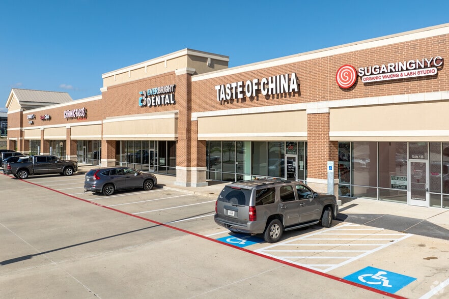 More Photos Of 20168-20212 Eva St, Montgomery Freestanding For Lease