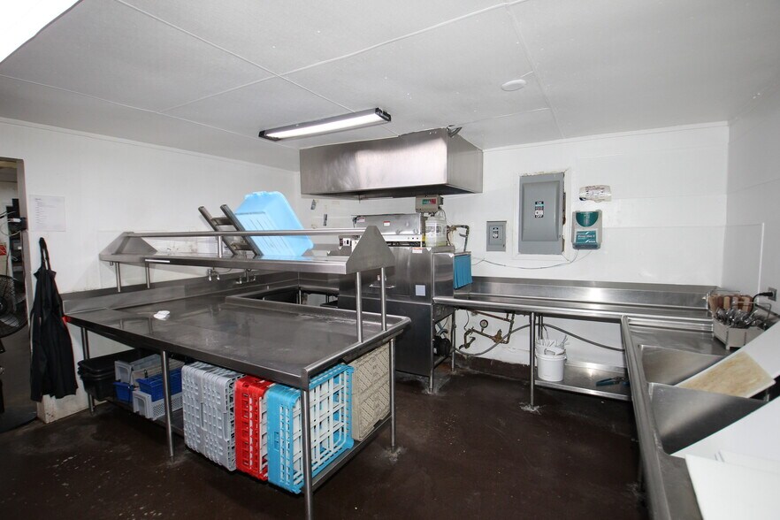 More Photos Of 5800 S State Road 3, Spiceland Restaurant For Sale