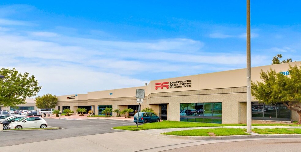 More Photos Of 1980-2000 W Corporate Way, Anaheim Light Manufacturing For Lease