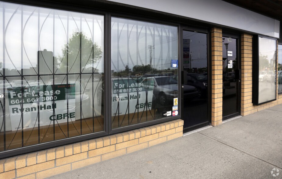 More Photos Of 7931 120th St, Delta Storefront For Lease