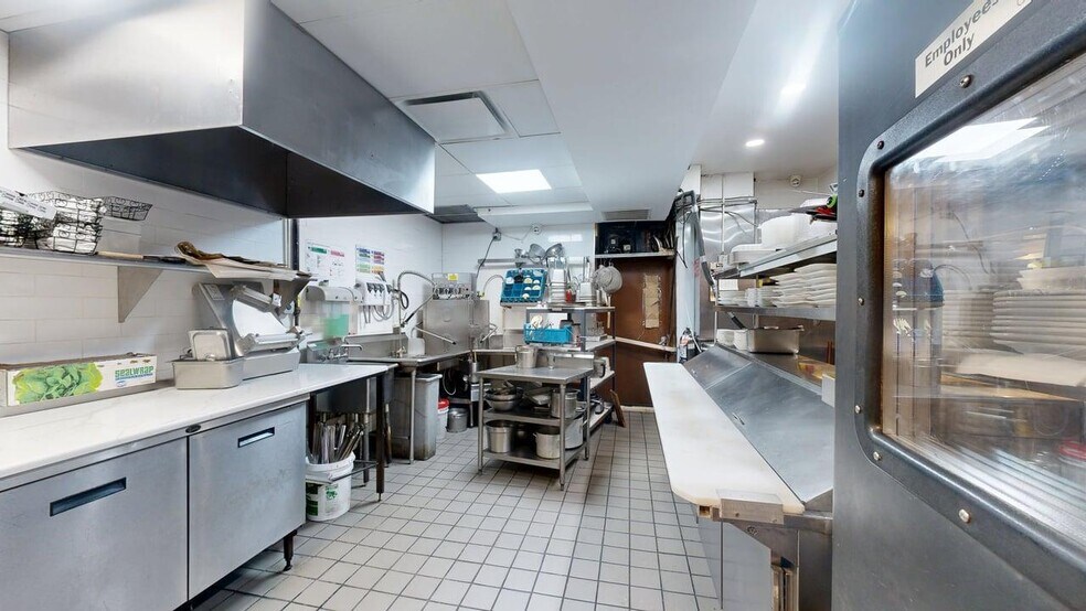 More Photos Of 928 Second Ave, New York Apartments For Lease