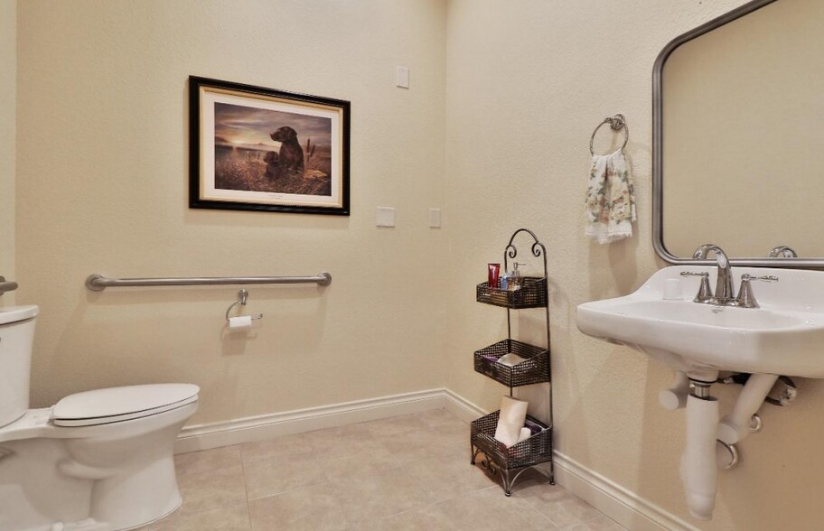 More Photos Of 196 Camelot St, Conroe Assisted Living For Sale
