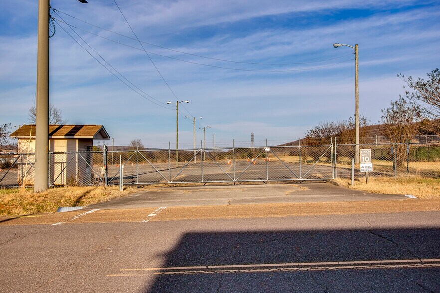 More Photos Of 2111 Redfern Dr, Athens Land For Lease