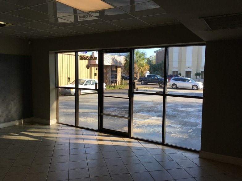 More Photos Of 936 Savannah Hwy, Charleston Freestanding For Lease