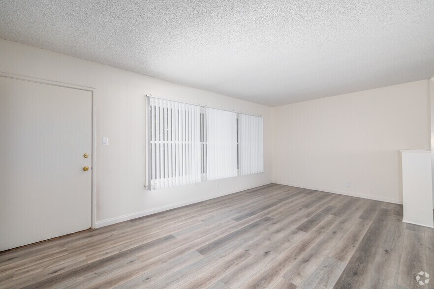 More Photos Of 4839 W Slauson Ave, Los Angeles Apartments For Sale