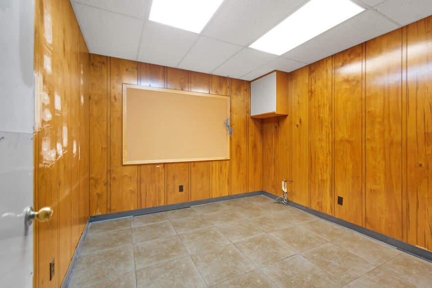 More Photos Of 5858 St Augustine Rd, Jacksonville Freestanding For Lease