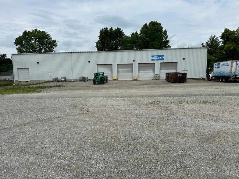 More Photos Of 2404 U St, Bedford Industrial For Sale