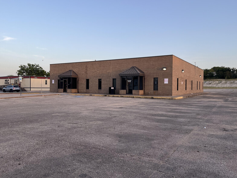 Primary Photo Of 302 Priest Dr, Killeen Office For Sale