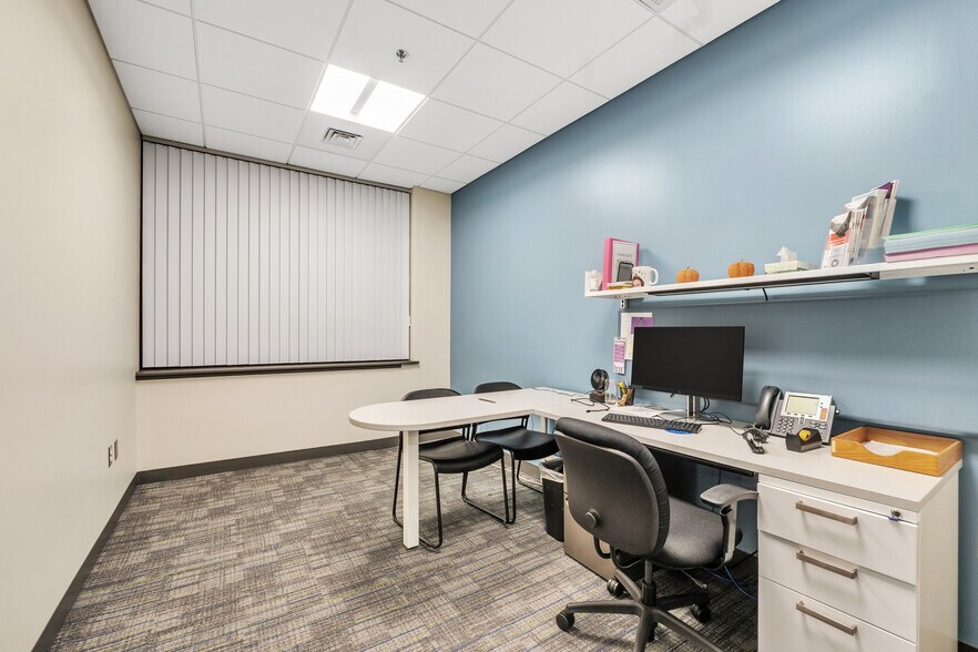 More Photos Of 80 Optical Dr, Southbridge Flex For Lease