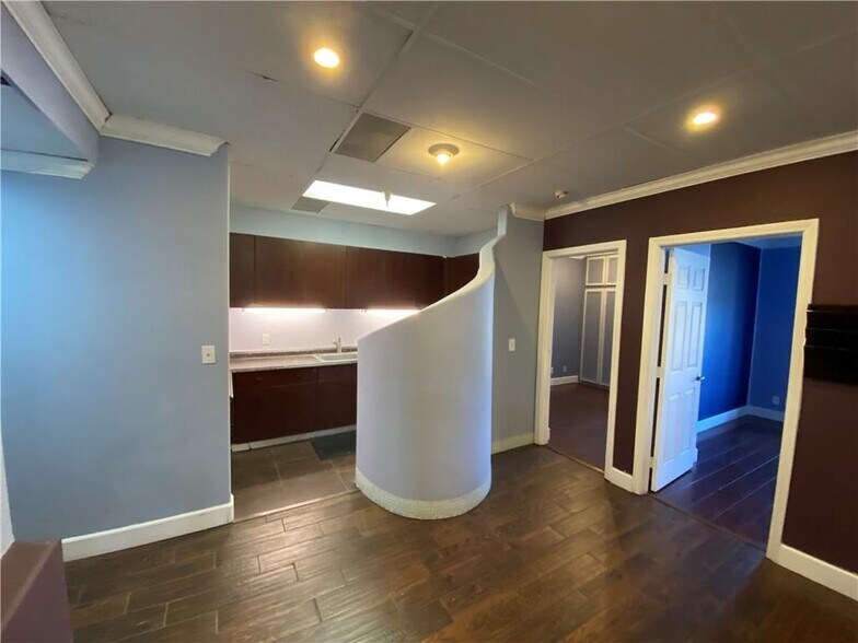 More Photos Of 8350 Florence Ave, Downey Coworking Space