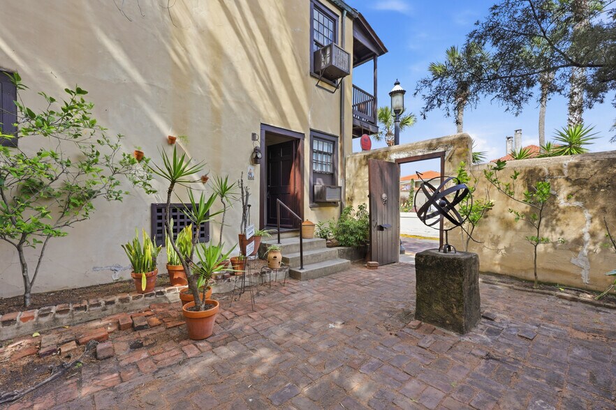 More Photos Of 50 Charlotte St, Saint Augustine Storefront Retail Office For Sale