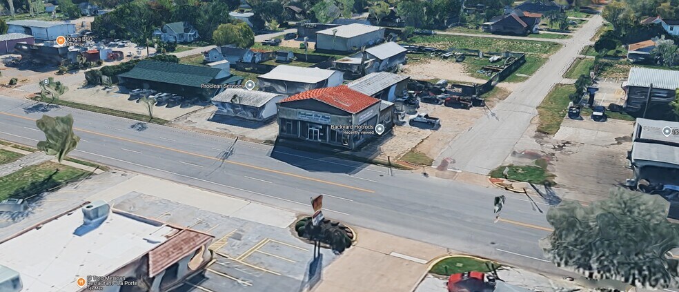 More Photos Of 621 W Main St, La Porte Warehouse For Lease