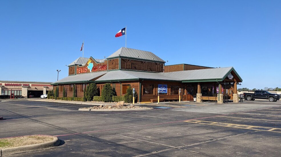 Primary Photo Of 4002 Saint Michael Dr, Texarkana Restaurant For Lease