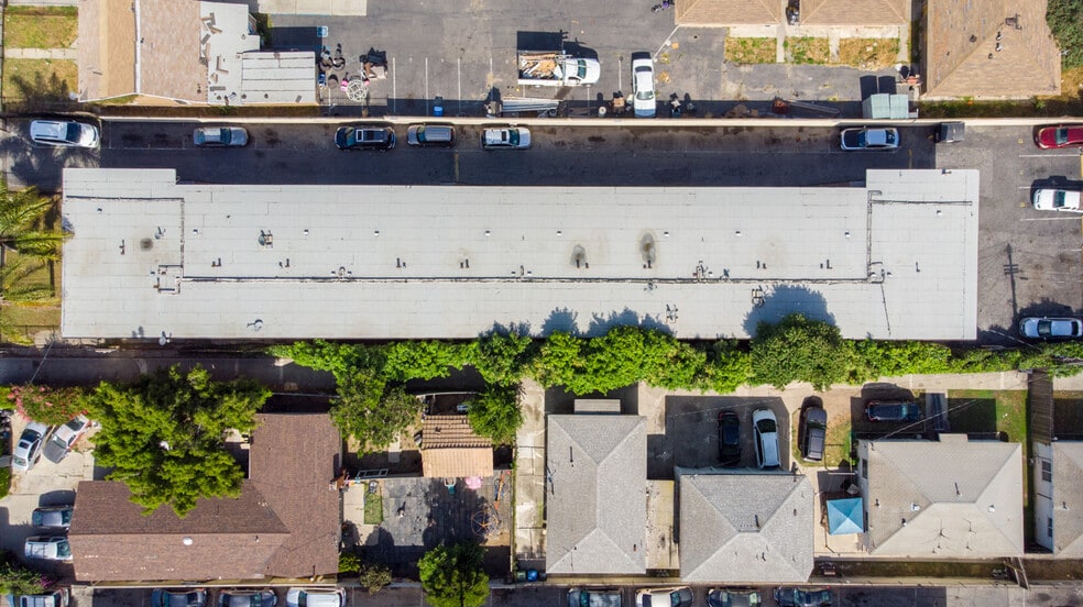 More Photos Of 634 W 92nd St, Los Angeles Apartments For Sale