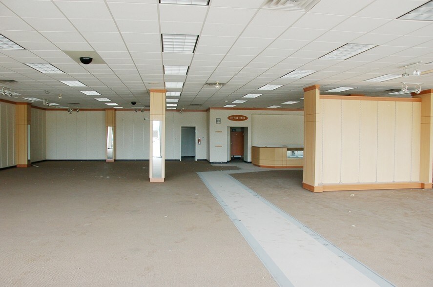 More Photos Of 417 Frankford Ave, Lubbock General Retail For Sale