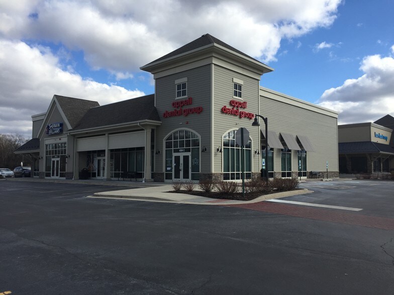 More Photos Of SEC Rte 83 & Aptakisic Rd, Long Grove Unknown For Lease