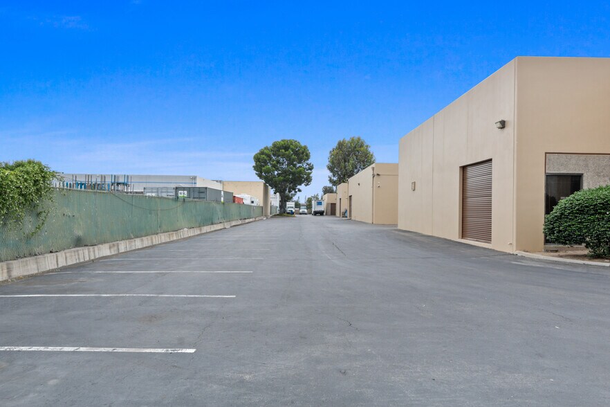 More Photos Of 1070 Ortega Way, Placentia Warehouse For Sale