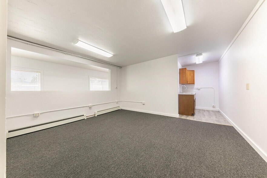 More Photos Of 8393 N Lake Blvd, Kings Beach Showroom For Sale