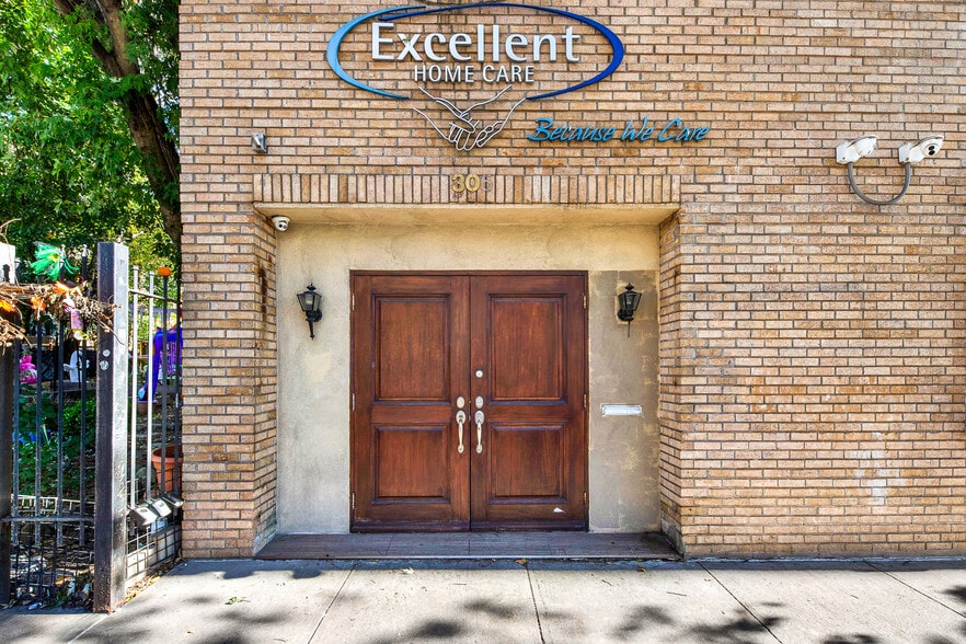 More Photos Of 99 S 3rd St, Brooklyn Apartments For Lease