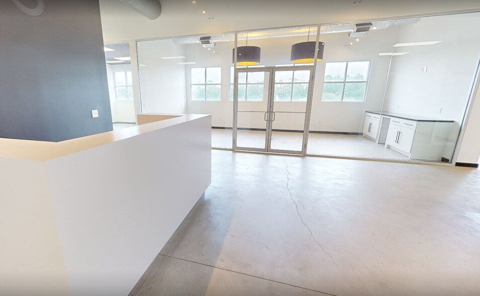 More Photos Of 525 Woodland Square Blvd, Conroe Unknown For Lease