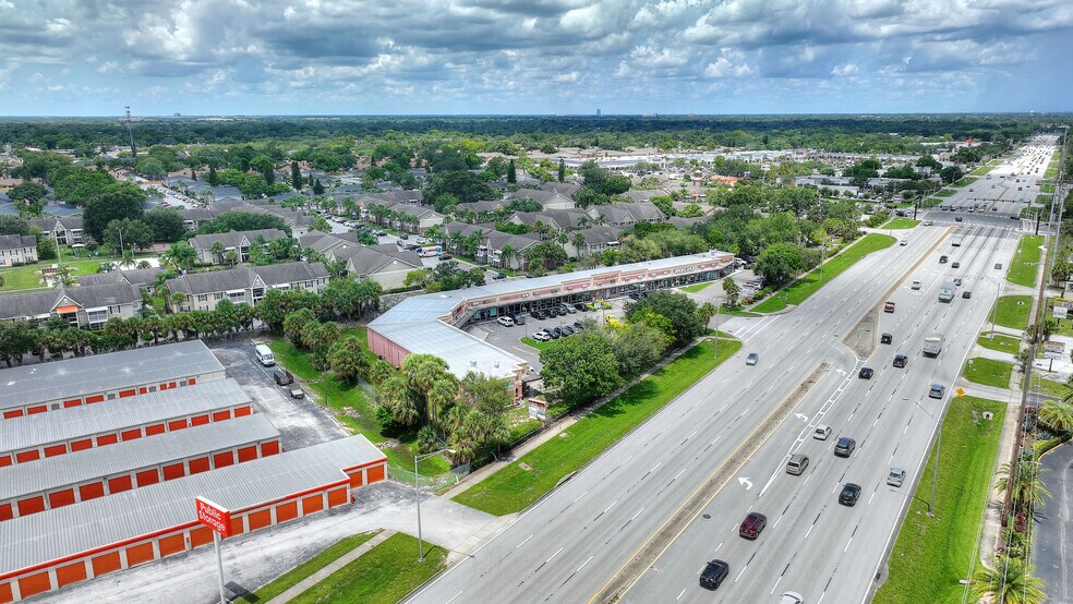More Photos Of 1555 N Semoran Blvd, Winter Park General Retail For Lease