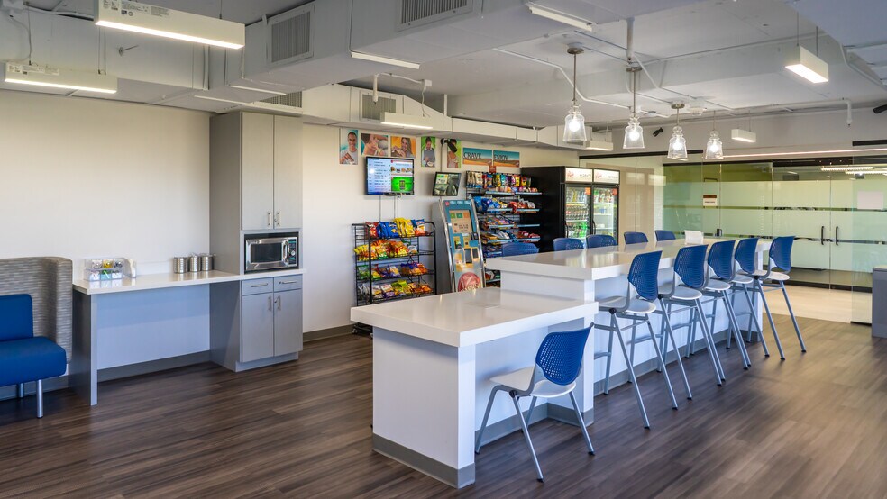 More Photos Of 511 E John Carpenter Fwy, Irving Coworking Space