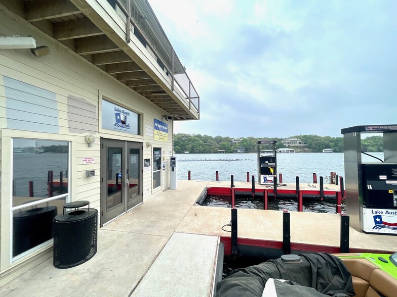 More Photos Of 2219 Westlake Dr, Austin Office For Lease