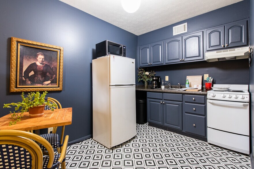More Photos Of 1225 S 6th St, Louisville Apartments For Sale