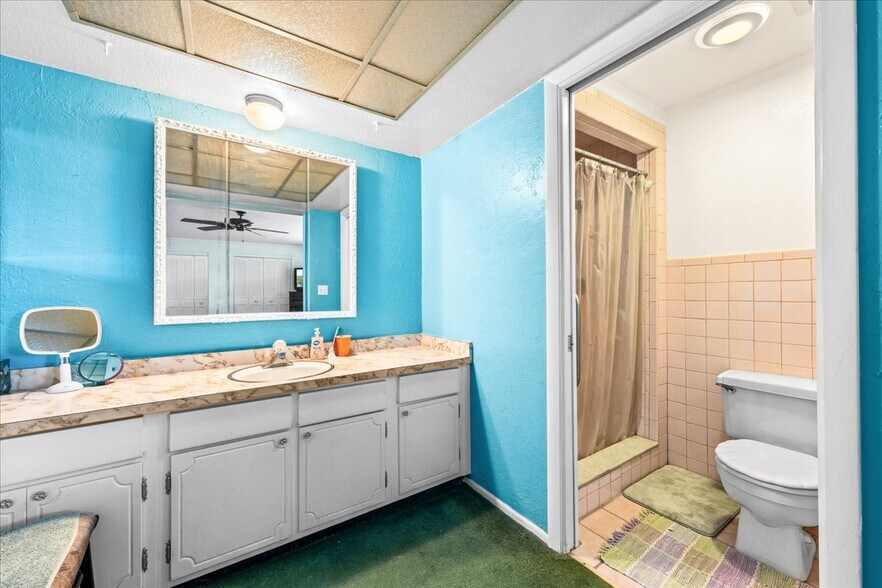 More Photos Of 5812 Missouri Ave, New Port Richey Flex For Sale
