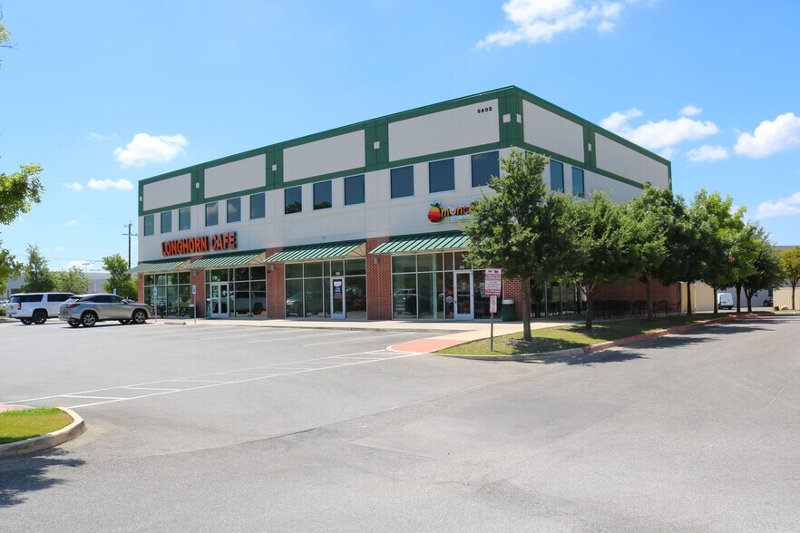 More Photos Of 5602 W Hausman Rd, San Antonio Freestanding For Lease