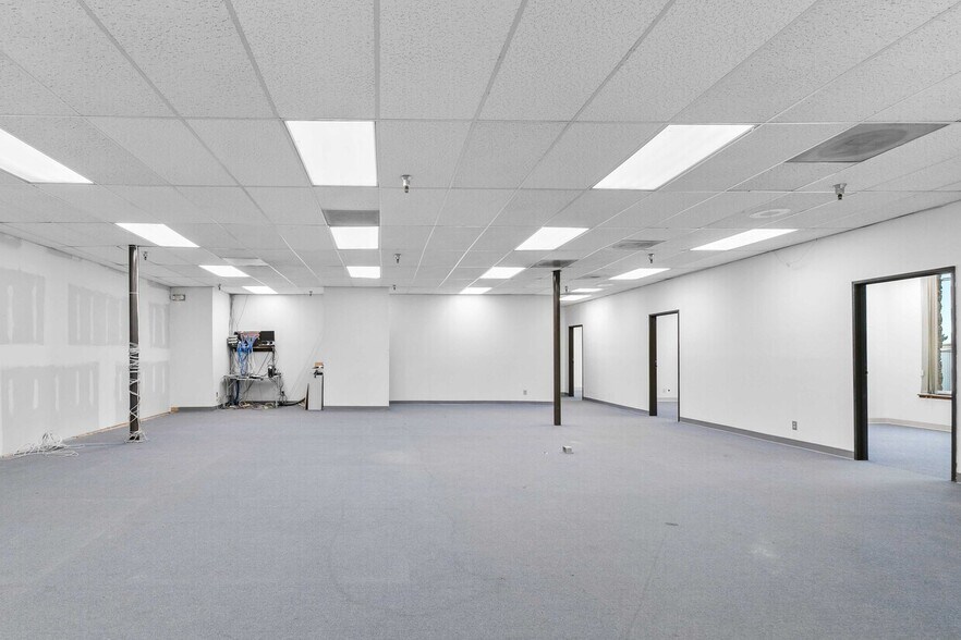 More Photos Of 9036 Winnetka Ave, Northridge Loft Creative Space For Lease