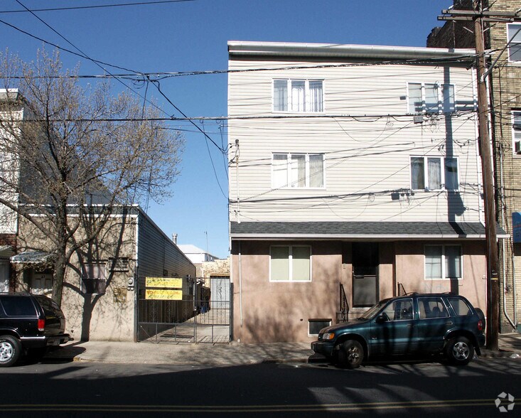 More Photos Of 41-43 Pacific St, Newark Apartments For Sale