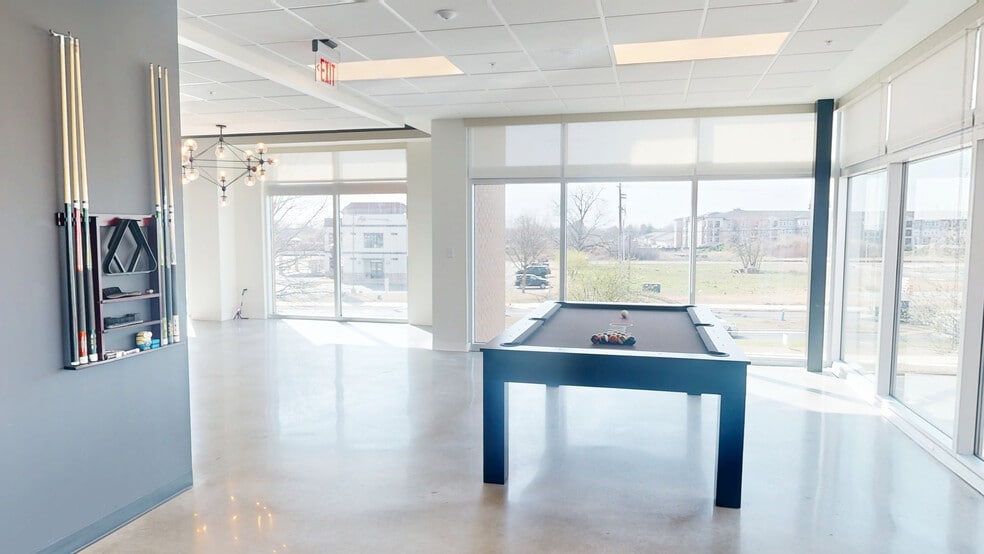 More Photos Of 3701 S Pinnacle Hills Pky, Rogers Bank For Lease