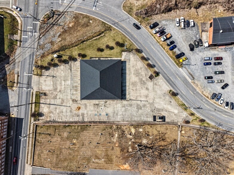 More Photos Of 208 W Salisbury St, Asheboro Medical For Lease