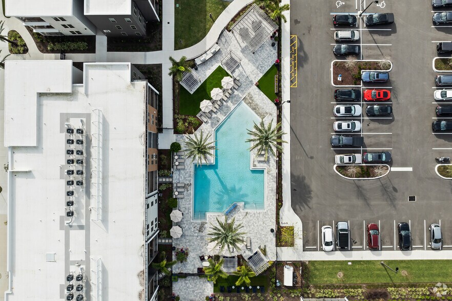 More Photos Of 234 E Mitchell Hammock Rd, Oviedo Apartments For Lease