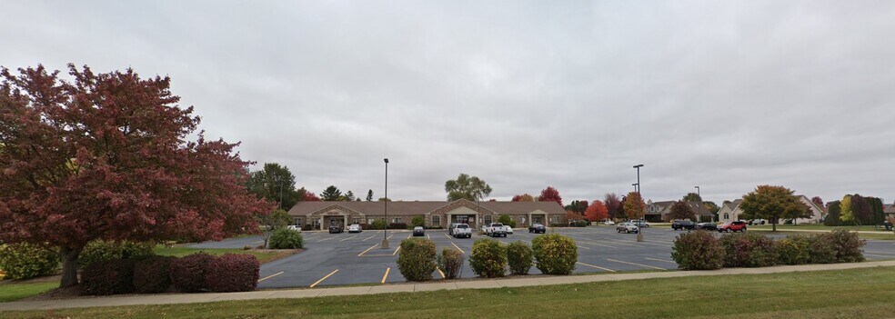 More Photos Of 1 E County Line Rd, Sandwich Medical For Lease