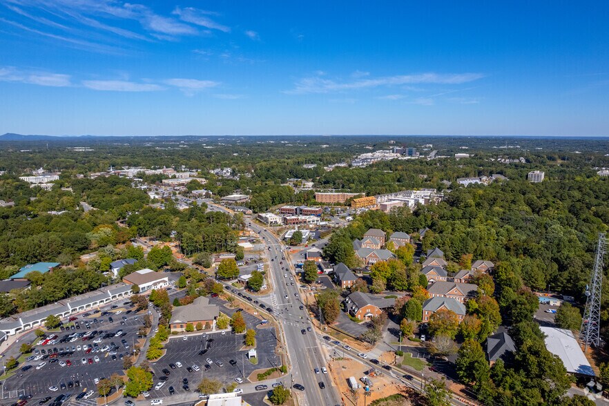 More Photos Of 284 S Main St, Alpharetta Unknown For Lease
