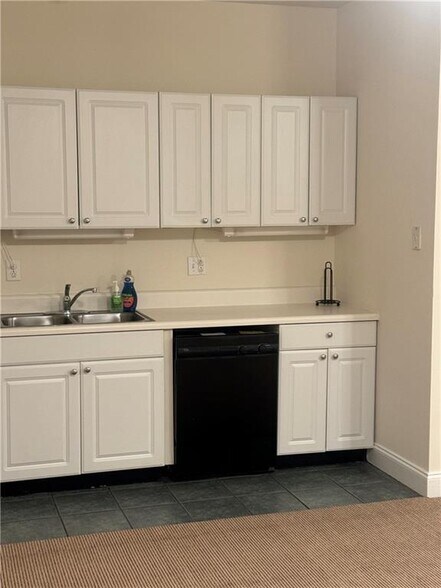 More Photos Of 1275 Shiloh Rd, Kennesaw Office Residential For Lease
