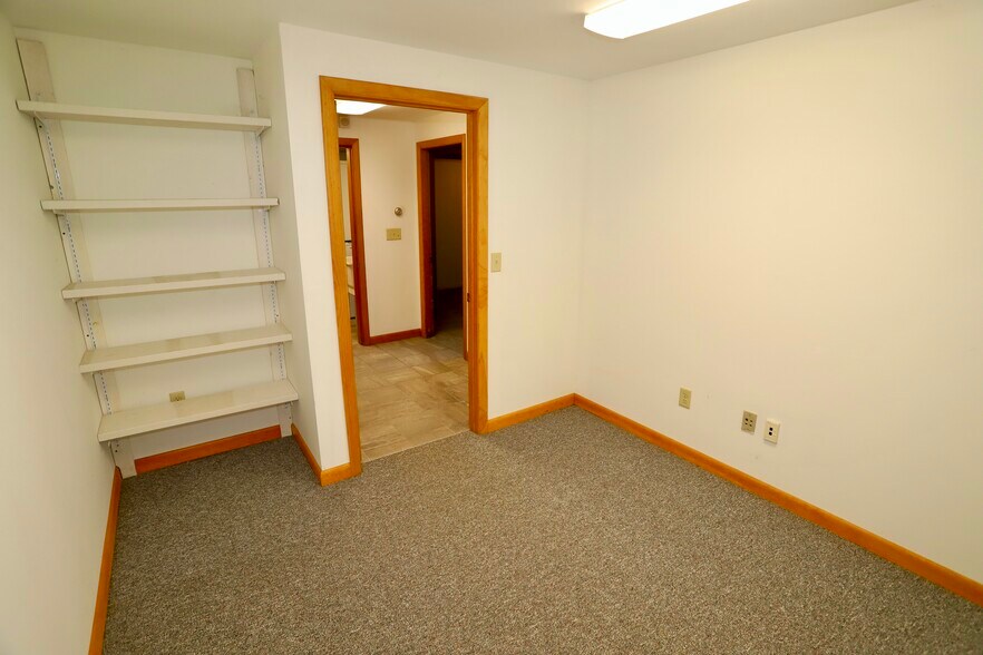 More Photos Of 41 Highland Ave, Newport Warehouse For Sale